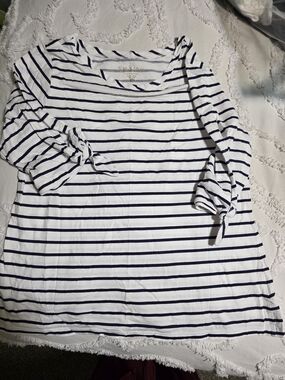 Lilly Pulitzer White and Navy Striped Tie-Sleeve Quarter Sleeve Top